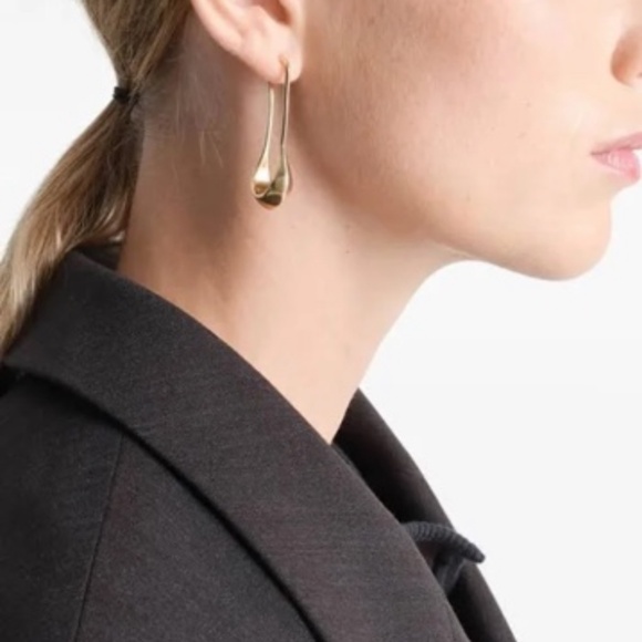 Lemaire short gold earrings - Picture 2 of 4